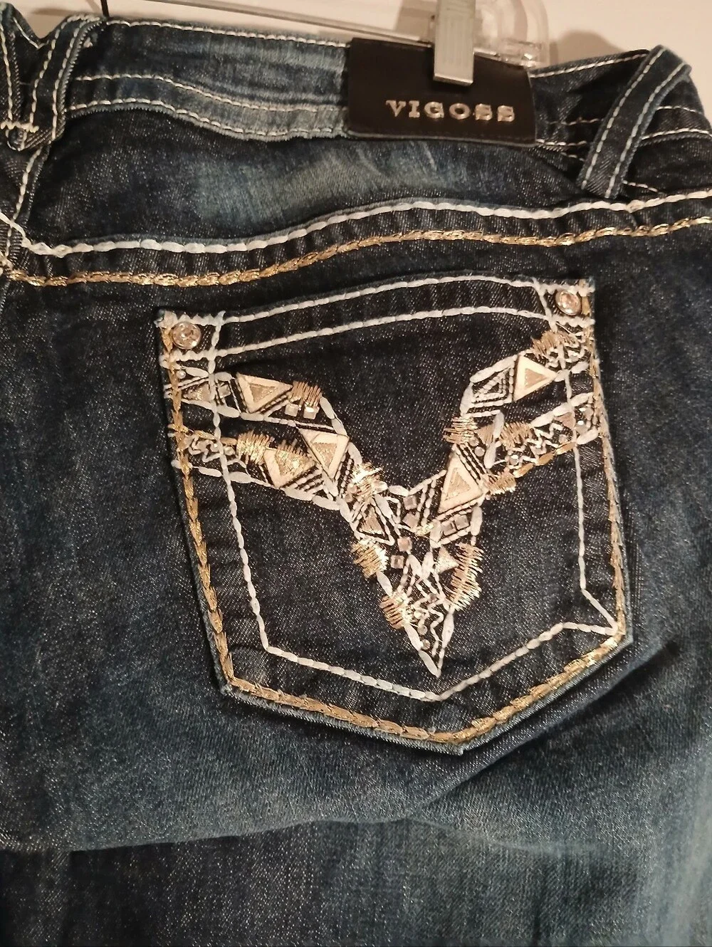 Vigoss Womans Dark Wash Blue Jeans. 